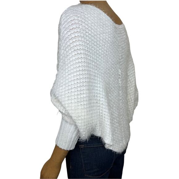 Elliatt Sweater Size Small - Picture 4 of 10